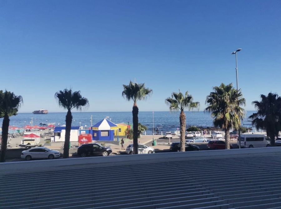 To Let 1 Bedroom Property for Rent in Sea Point Western Cape